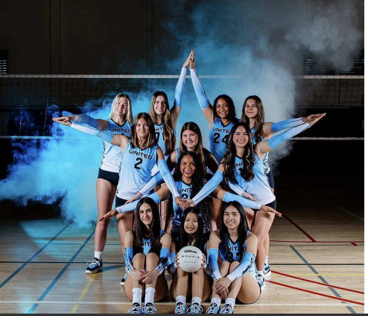 United SD club team portrait on court